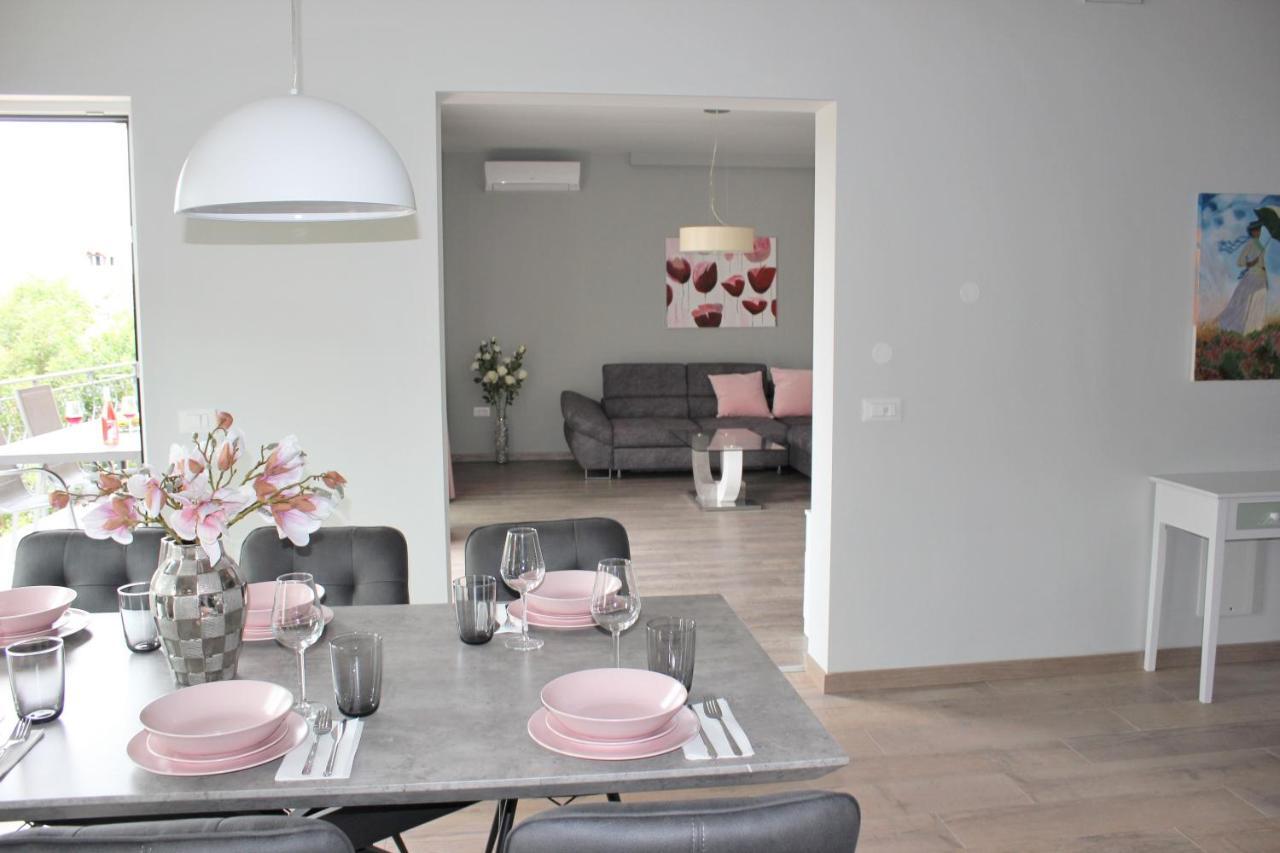 Apartmani Zuzic Porec Exterior photo