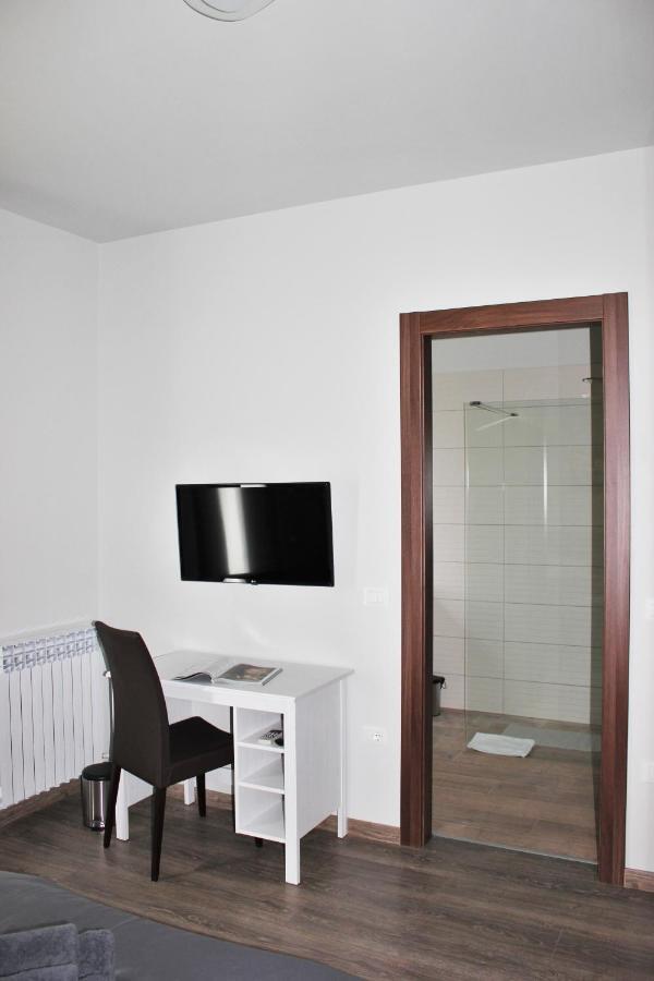 Apartmani Zuzic Porec Exterior photo